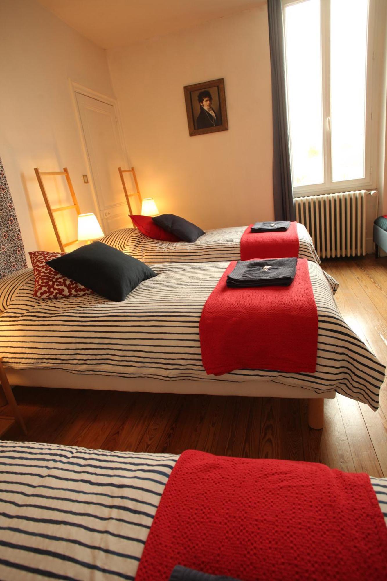 Le Repaire Hotel Montélimar Екстериор снимка
