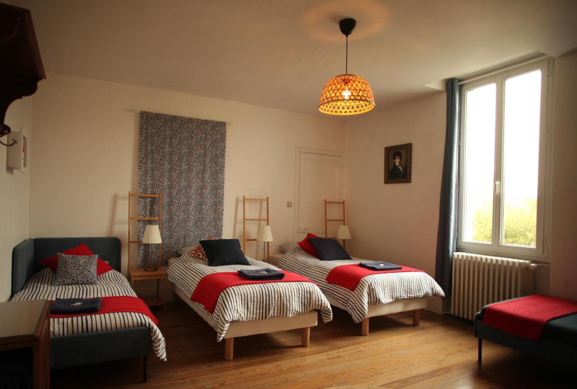 Le Repaire Hotel Montélimar Екстериор снимка