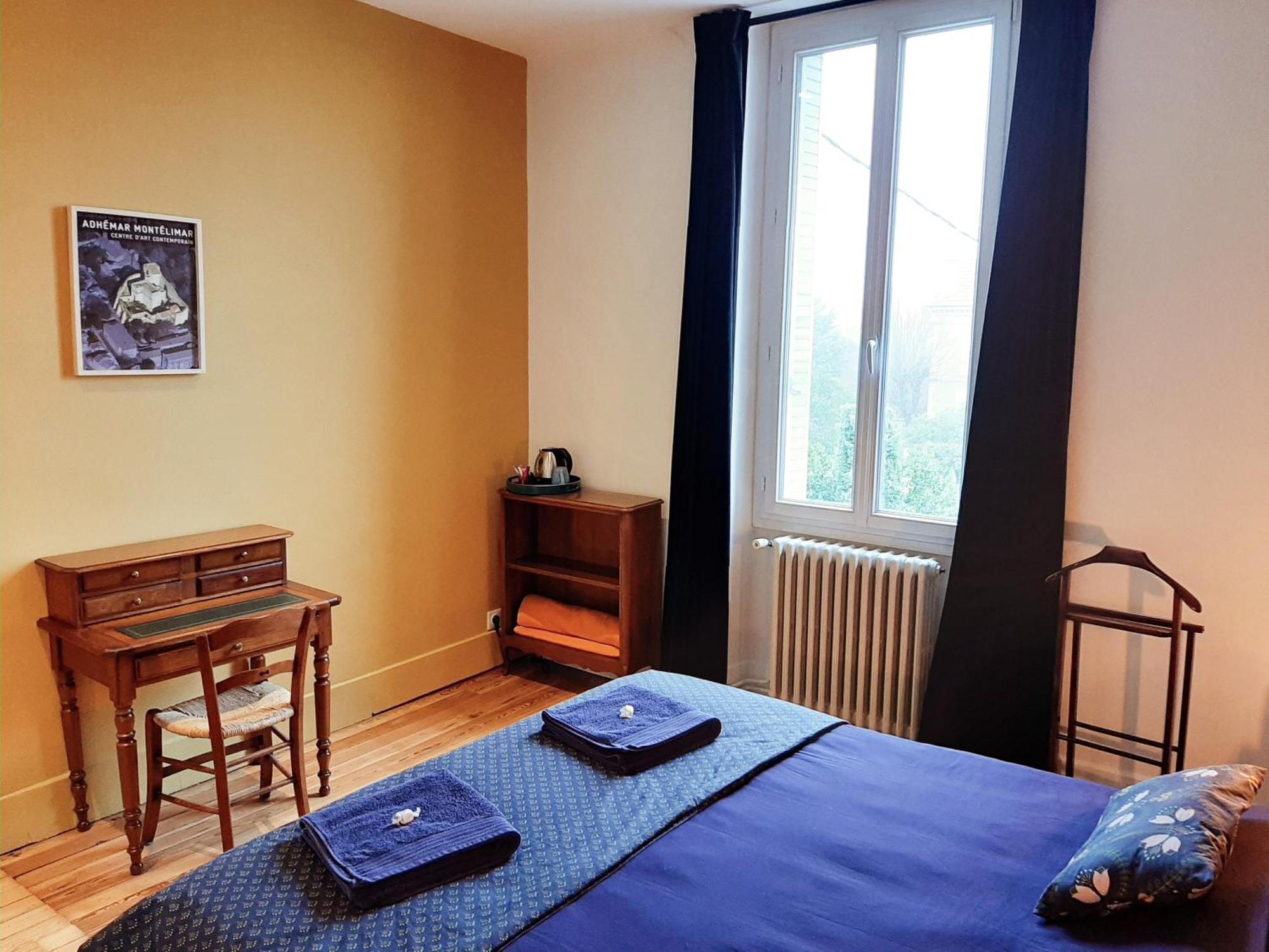 Le Repaire Hotel Montélimar Стая снимка